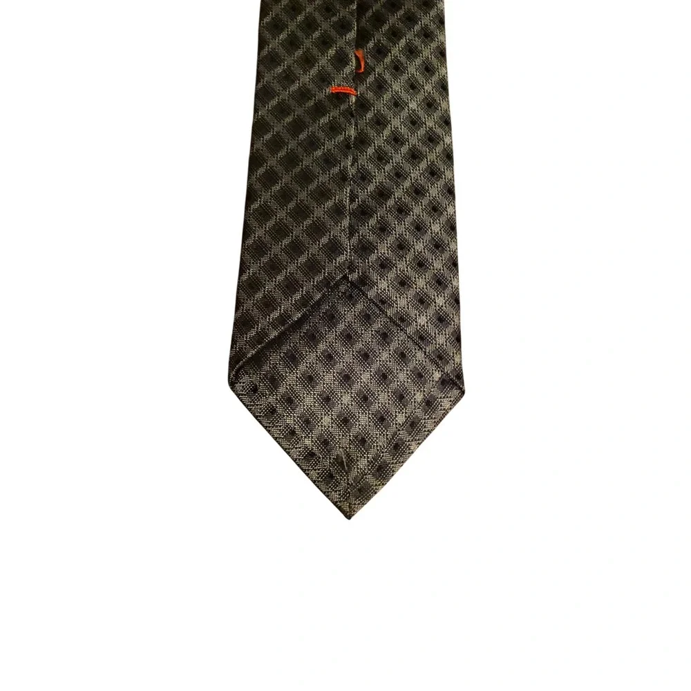 Saks Fifth Avenue RED Mens Silk Tie Grey‎ Black Geometric Diamond  100% Silk